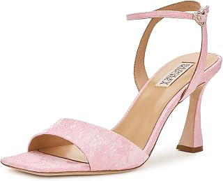 Women's Cady Sandals With Heart-shaped Buckle: Jacquard Weave and Production Notes