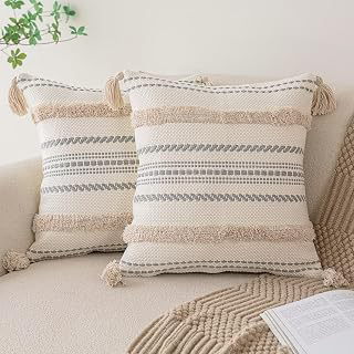 BUIOVBEY Boho Throw Pillow Covers Woven Tufted Pillow Cases with Tassels: Jacquard Weave and Production Notes