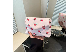 Printed Crossbody Bag, Large Capacity Envelope Purse with Chain Strap, Women's Shoulder Bag with Floral Pattern: Print Design and Production Notes