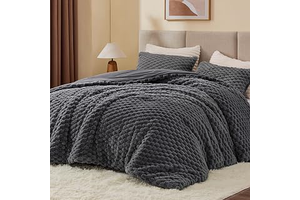 BEDELITE Fluffy Queen Comforter Set, Dark Grey Fleece Bed Set 3 Pieces: Jacquard Weave and Production Notes