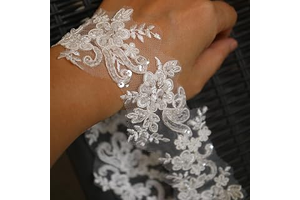 6cm*2yards Ivory White Luxury Beaded Embroidery Flower lace Appliques for Wedding Dresses Rhinestone Applique Patches Embroidery lace parches: Fabric Sourcing and Quality Notes