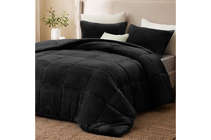 Love's cabin Flannel Queen Comforter Set, Plush Jacquard, Black: Jacquard Weave and Production Notes