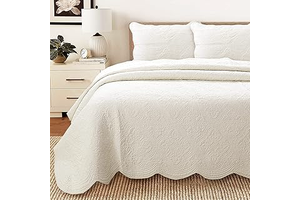 Cozy Line Home Fashions 100% Cotton Medallion Off White Matelasse Embossed Bedding Quilt Set, Reversible Lightweight Bedspread, Coverlet for All: Jacquard Weave and Production Notes