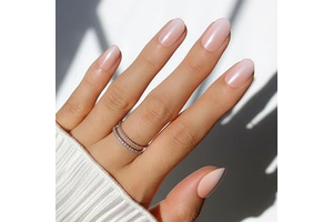 Glamnetic Fall Press On Nails, Short Oval Glossy, Crystal Glaze: Ombre Dyeing and Production Notes